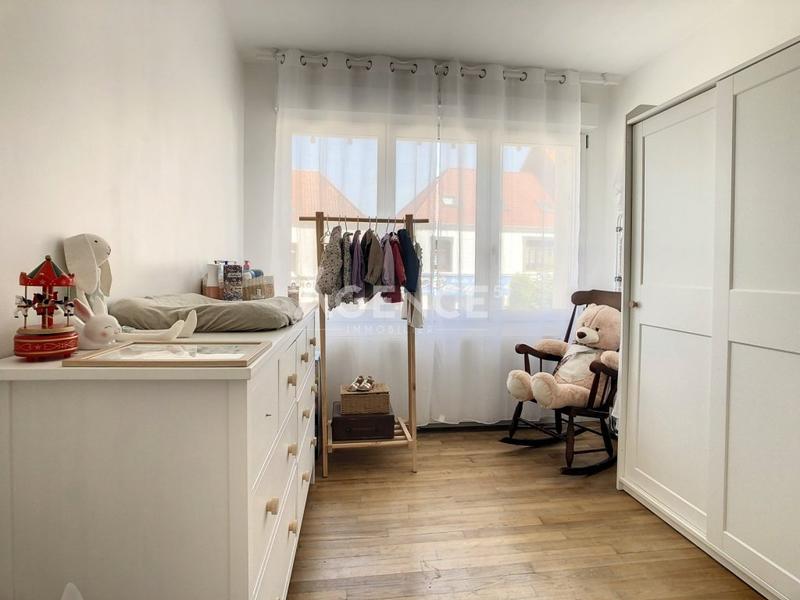 Maison - 102 m² - 4 pièces