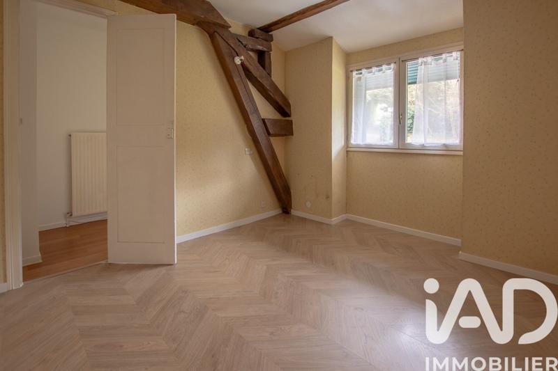 Maison - 180 m² - 8 pièces