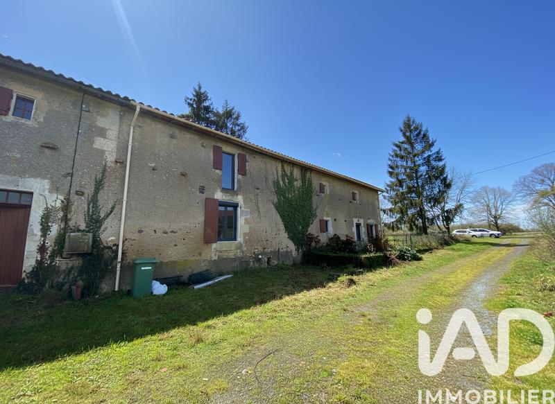 Maison - 230 m² - 7 pièces
