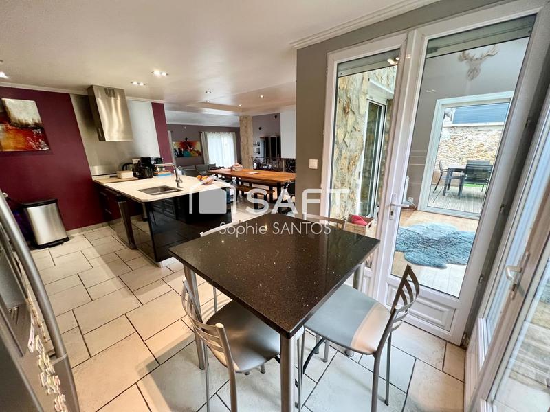 Maison - 185 m² - 7 pièces