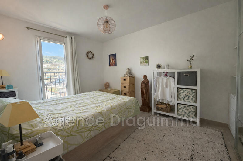 Appartement - 87 m² - 3 pièces