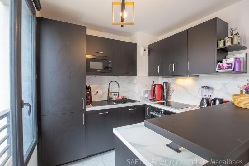 Appartement - 86 m² - 4 pièces