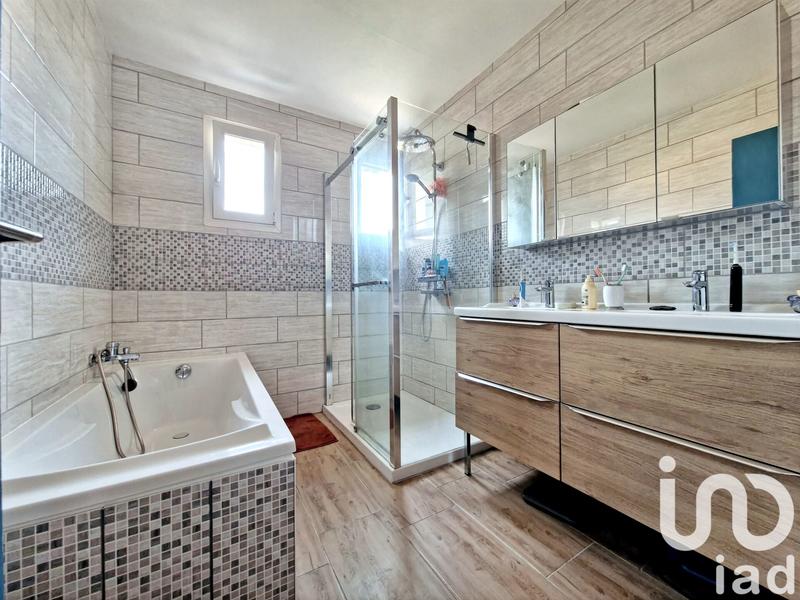 Maison - 146 m² - 6 pièces