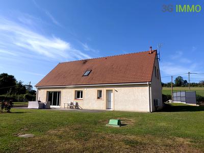 Maison traditionnelle - 159 m² - 6 pièces