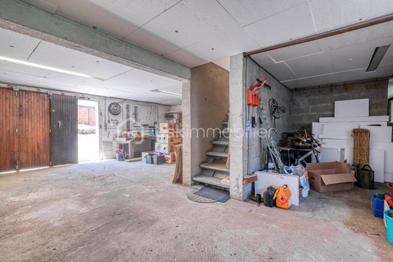 Maison traditionnelle - 81 m² - 4 pièces