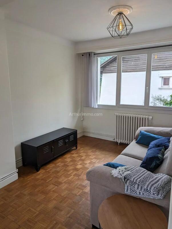 Appartement - 80 m² - 3 pièces