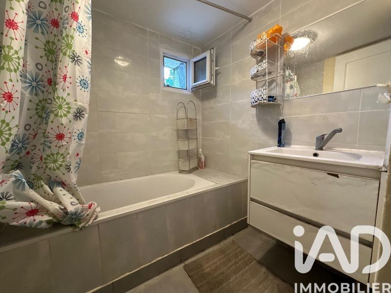 Maison - 96 m² - 4 pièces