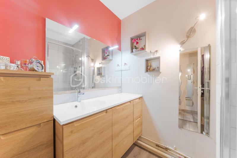 Appartement - 77 m² - 4 pièces