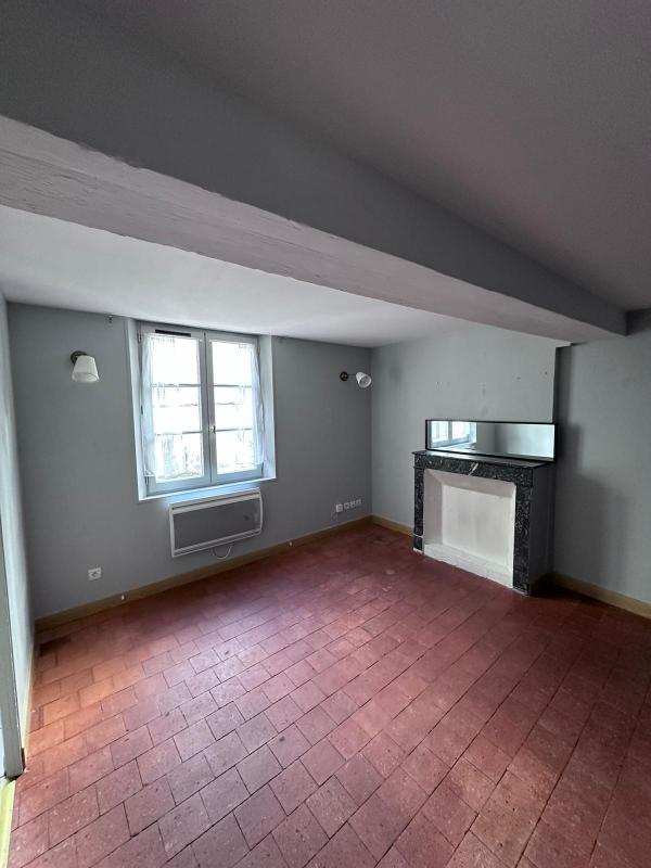 Appartement ancien - 39 m² - 1 pièce