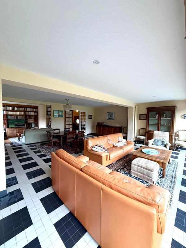 Maison - 150 m² - 5 pièces