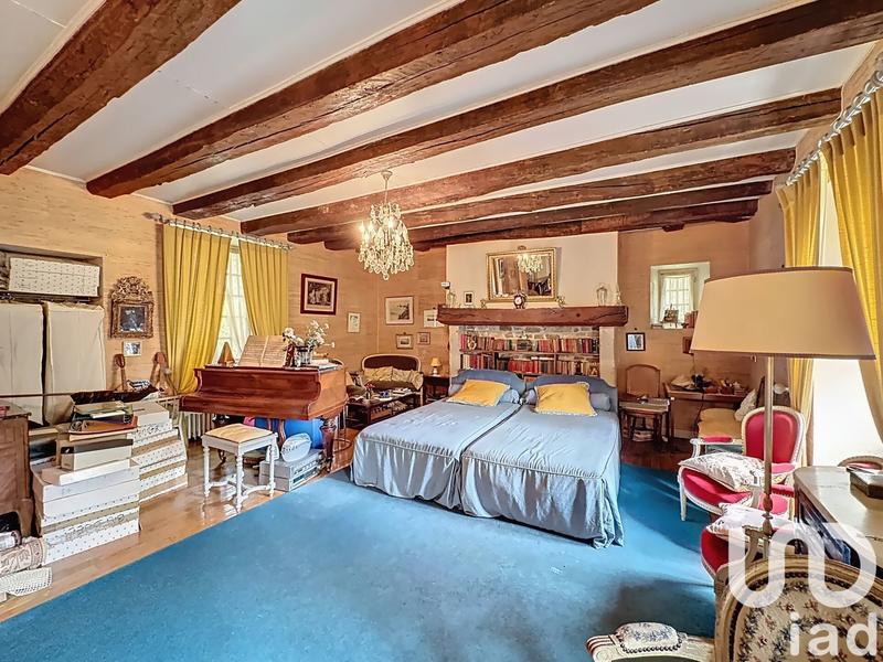 Maison - 229 m² - 8 pièces