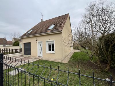 Maison - 90 m² - 5 pièces