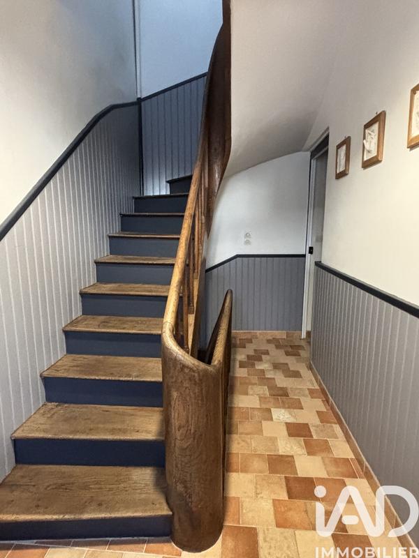 Maison - 317 m² - 12 pièces