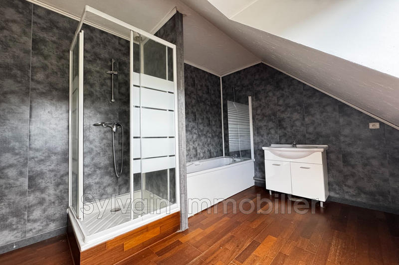 Maison - 97 m² - 5 pièces