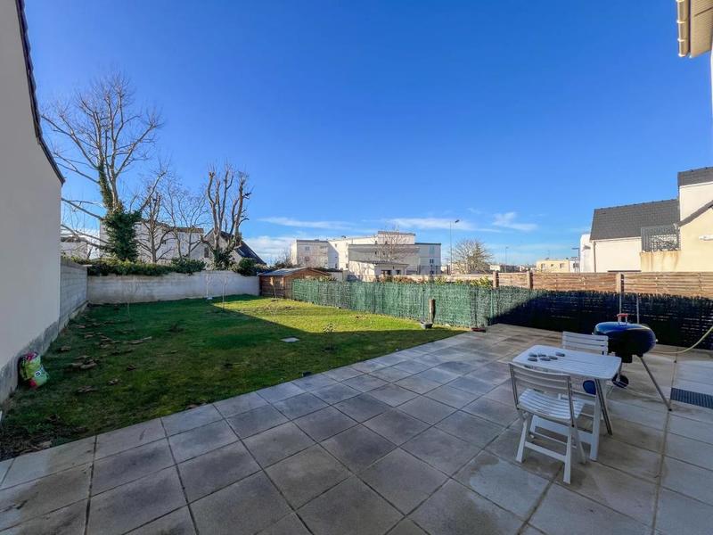 Maison - 110 m² - 8 pièces