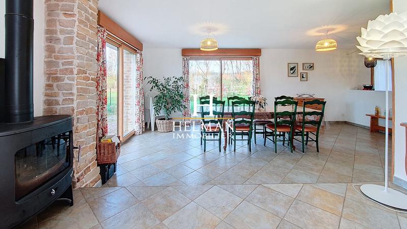 Maison - 177 m² - 7 pièces