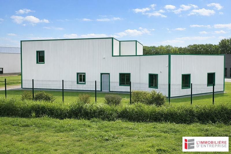 Local d'activité / Entrepôt - 250 m²