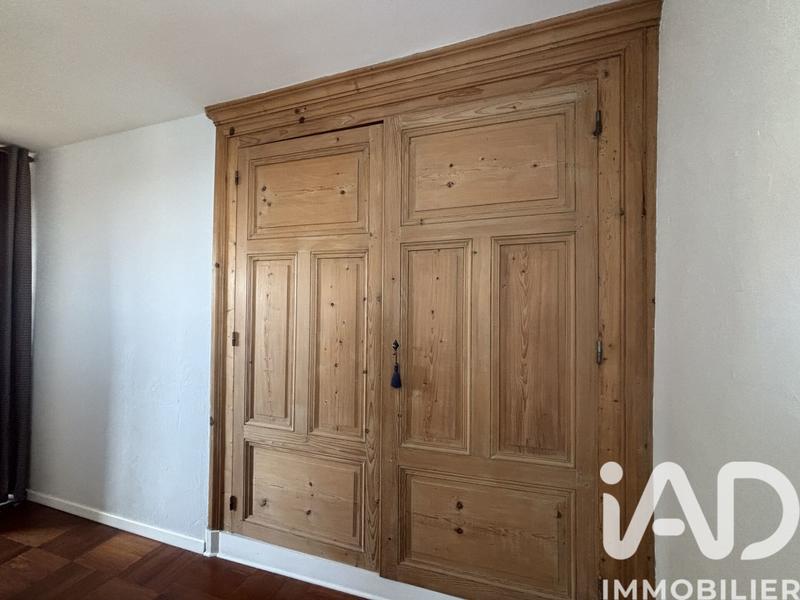 Maison - 451 m² - 12 pièces