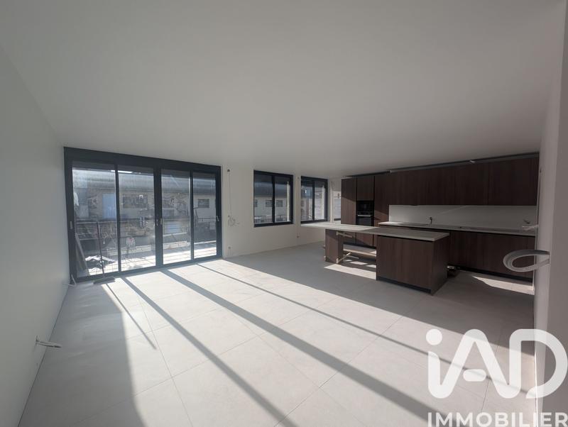 Appartement - 102 m² - 4 pièces