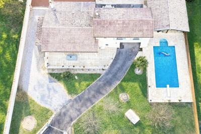 Pavillon - 188 m² - 8 pièces