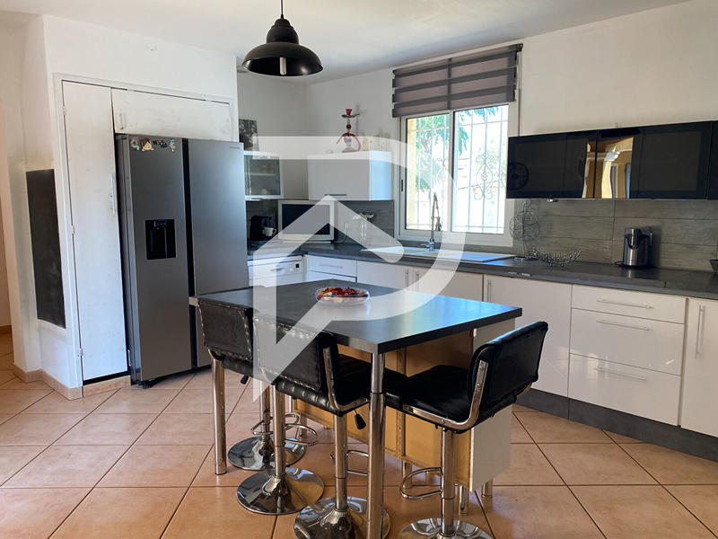 Maison - 120 m² - 5 pièces