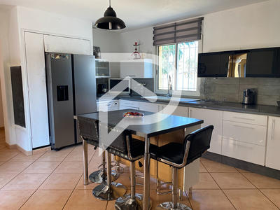 Maison - 120 m² - 5 pièces