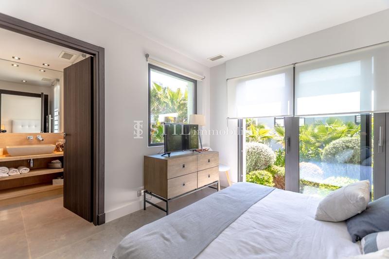 Villa - 295 m² - 5 pièces