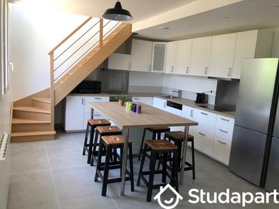 Chambre - 15 m² - 1 pièce