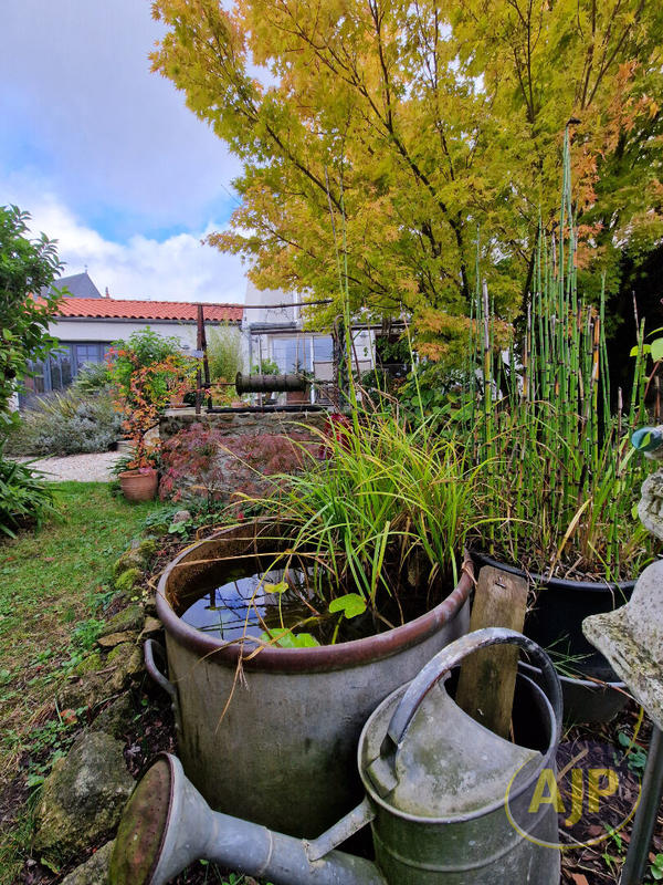 Maison - 180 m² - 7 pièces