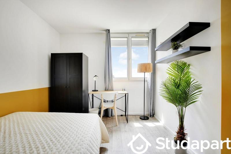 Chambre - 10 m² - 1 pièce