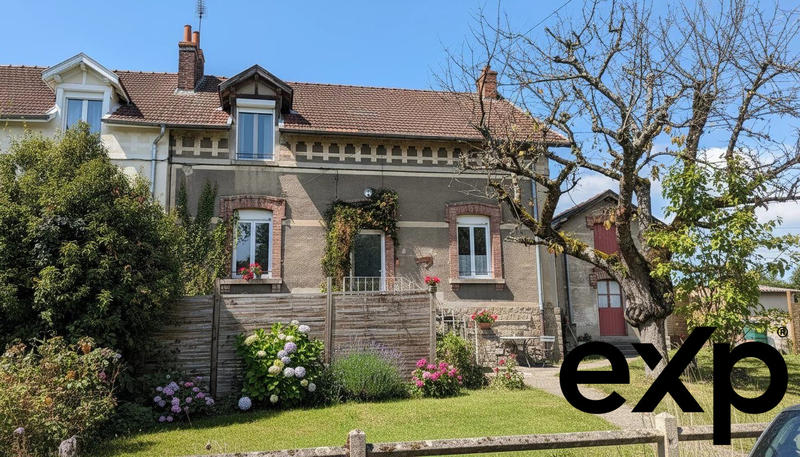 Maison traditionnelle - 85 m² - 3 pièces
