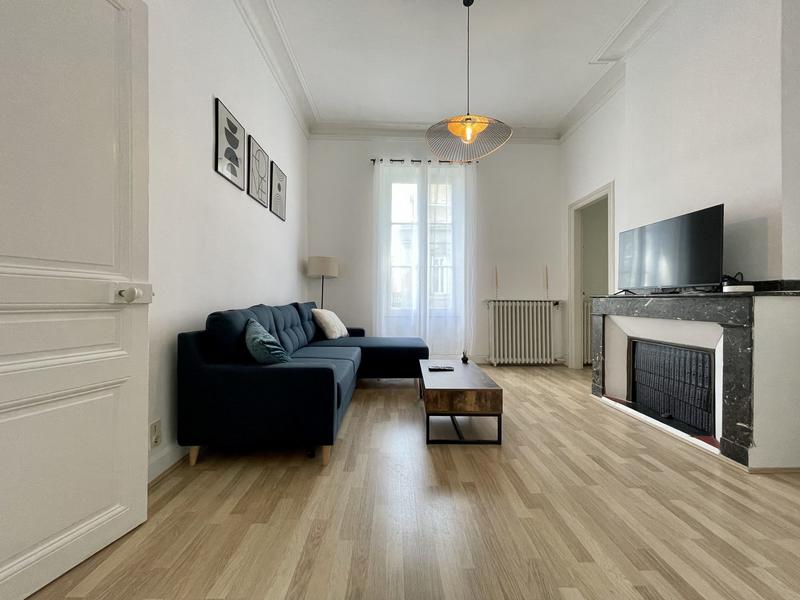 Appartement - 100 m² - 4 pièces