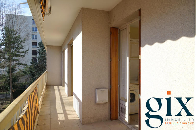 Appartement - 98 m² - 4 pièces