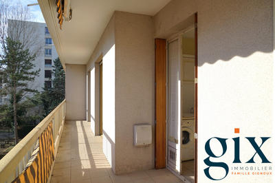 Appartement - 98 m² - 4 pièces