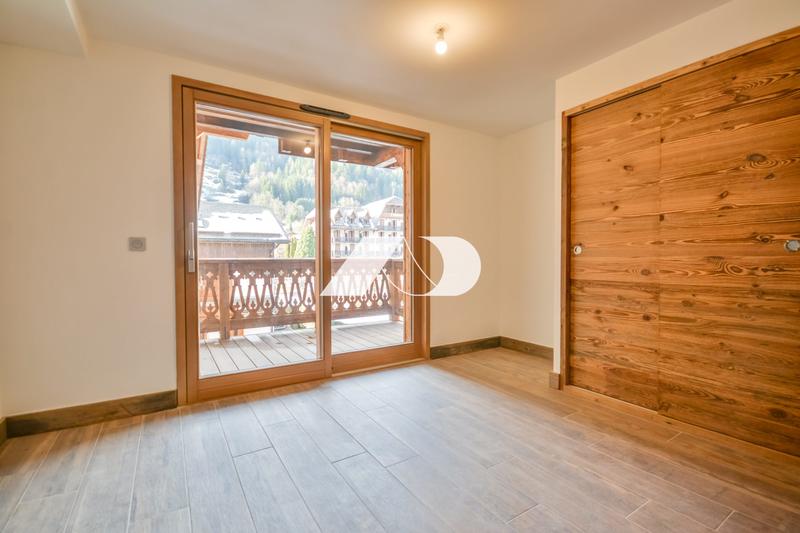 Appartement - 151 m² - 6 pièces