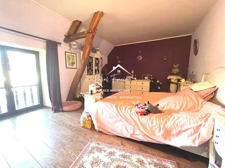 Maison ancienne - 280 m² - 6 pièces