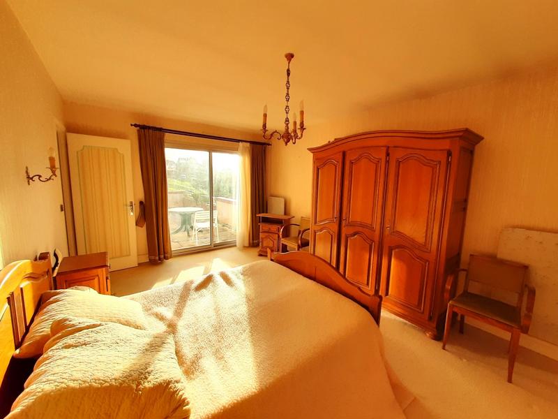 Maison traditionnelle - 170 m² - 6 pièces