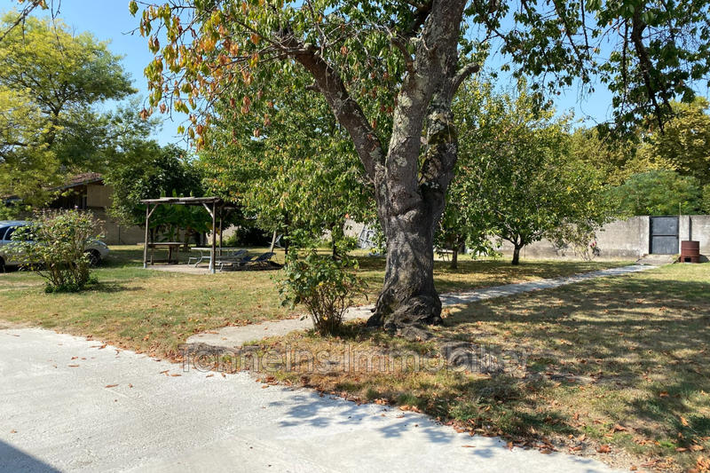 Maison - 260 m² - 8 pièces