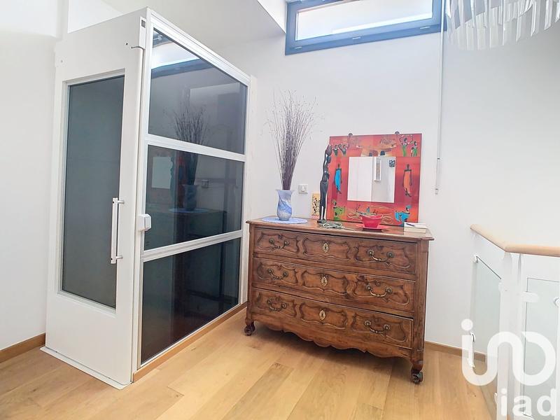 Maison - 223 m² - 6 pièces