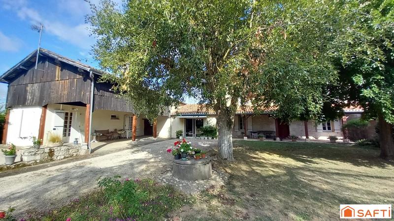 Maison - 220 m² - 6 pièces