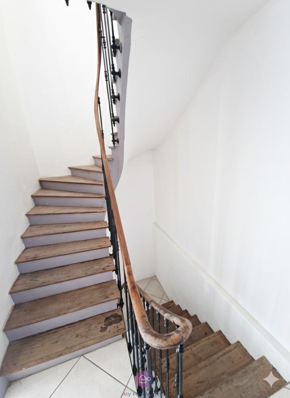 Maison - 121 m² - 6 pièces