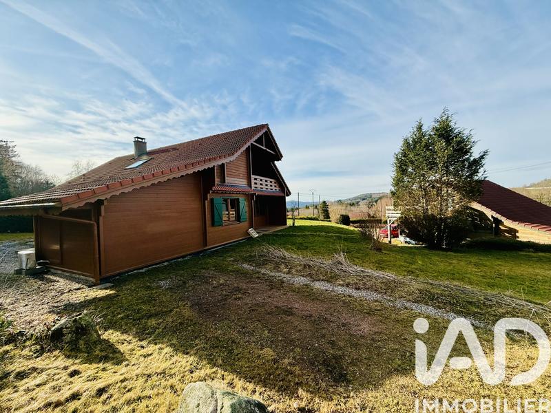 Maison - 230 m² - 7 pièces