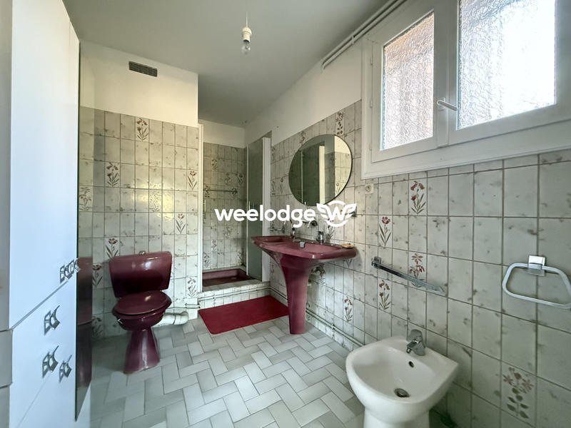 Maison traditionnelle - 156 m² - 5 pièces