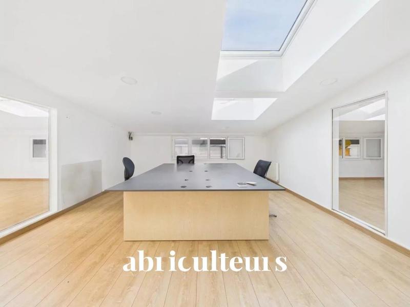 Local d'activité / Entrepôt - 560 m²