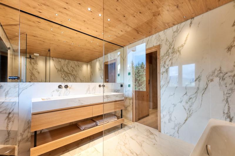 Châlet - 450 m² - 9 pièces