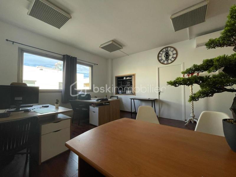 Bureau - 47 m² - 2 pièces