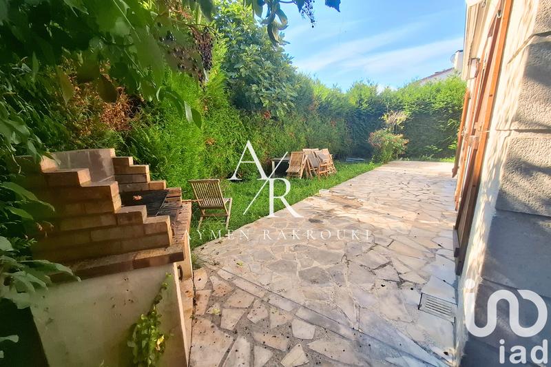 Maison - 121 m² - 10 pièces