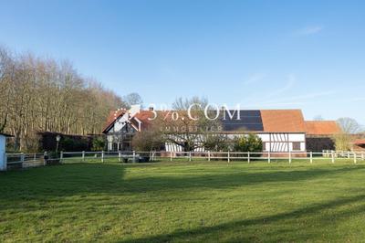 Propriété - 214 m² - 8 pièces