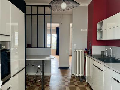 Appartement - 96 m² - 3 pièces