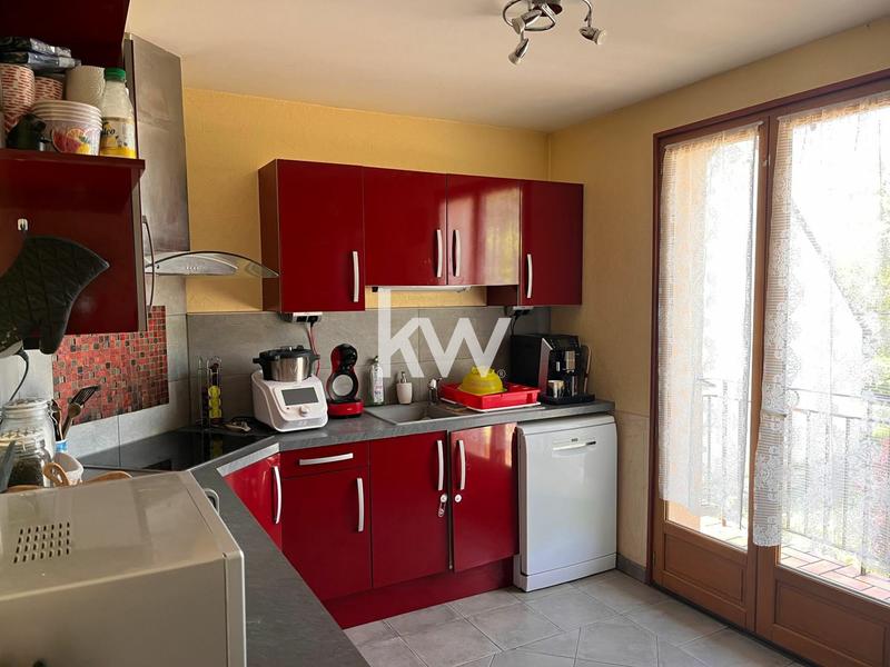 Maison - 95 m² - 5 pièces